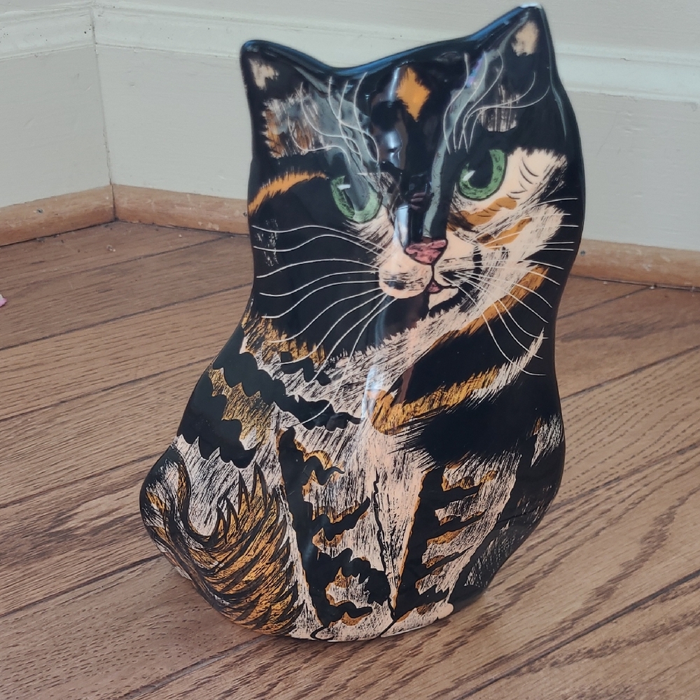 Cats by Nima Handcrafted 8" Ceramic Calico Cat Vase
